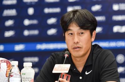 名记：我很好奇湖人为何放走八村塁斯玛特肯纳德 而选择塞克斯顿